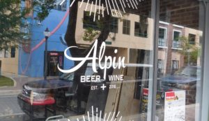 The front window of Alpin.